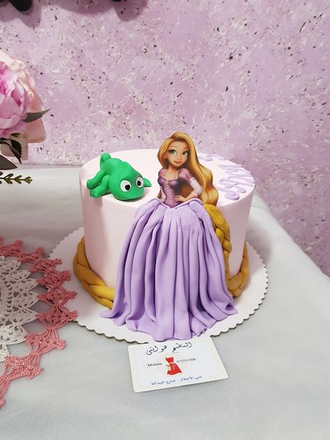 Rapunzel Cake Ideas Simple, Birthday Cake Rapunzel, Rapunzel Pasta, Rapunzel Cake Ideas, Cake Ideas Simple, Rapunzel Birthday Cake, Bolo Rapunzel, Rapunzel Cake, Rapunzel Party