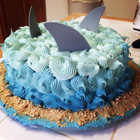 Birthday Cake Shark Theme, Homemade Shark Cake, Easy Ocean Theme Birthday Cake, Easy Shark Cake Ideas, Diy Shark Birthday Cake, Simple Shark Cake, Shark Bday Cake, Jaws Birthday Cake, Piped Cakes Designs