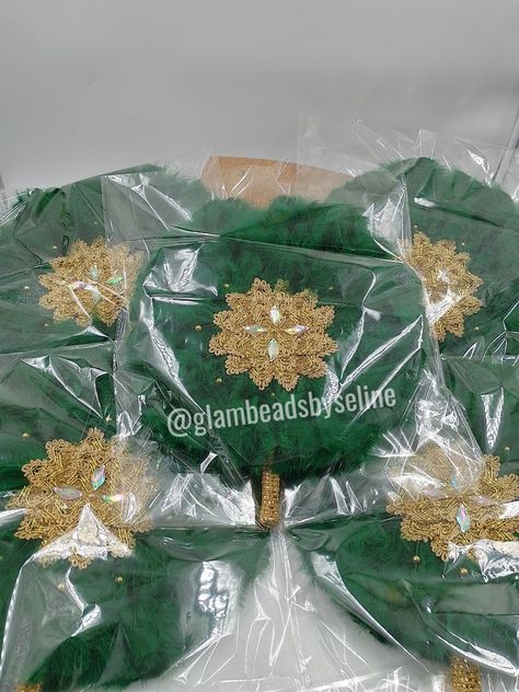 Asoebi Hand Fan, Gowns Reception, Traditional Wedding Accessories, Bridal Fans, Fan Bouquet, Bridal Fan, Fan Ideas, Bride Friend, African Traditional Wedding Dress