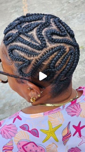 BeYounique on Instagram: "The bald cap! #braidedbaldie #braidedbaldhead #Braidedbaldcap #bajanbraider #246barbados🇧🇧 #braids #hair #hairstyles #braidedhairstylesforblackwomen #braidedhairstyles #braidlife #knotless #ropetwist #cornrows #locs #feedins #feedinbraids #braidedponytail" Bald Braided Hairstyle, Braided Baldie Hair, Baldheaded Braids, Bald Cornrows, Updo Cornrow Hairstyles, Braided Bald Head, Bald Head Braids, Bald Braids, Cornrows Locs