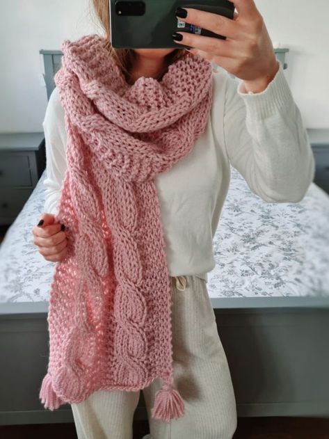 Knit Cable Scarf, Handmade Wool Scarf, Chunky Crochet Scarf, Chunky Knit Scarf, Scarf With Tassels, Knitting Club, Cable Scarf, Scarf Chunky, Chunky Knit Scarves