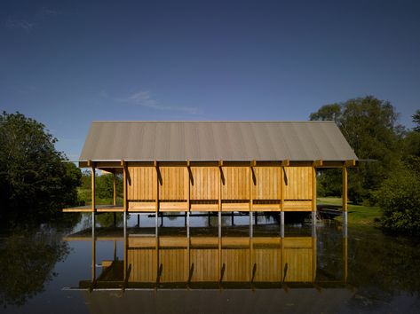 Stephen Lawrence, Roof Cladding, Timber Planks, Timber Architecture, Cladding Materials, Agricultural Buildings, Wood Architecture, Wooden Structure, Timber Structure