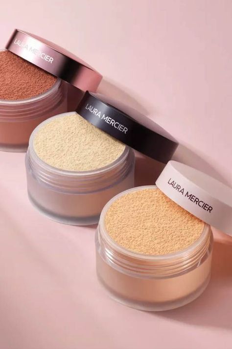 Loose Powder Photoshoot, Loose Powder Product Photography, Best Face Powder, Laura Mercier Loose Setting Powder, Laura Mercier Powder, Chanel Hydra Beauty, Cosmetic Inspiration, Creamy Eyeshadow, Cosmetics Packaging