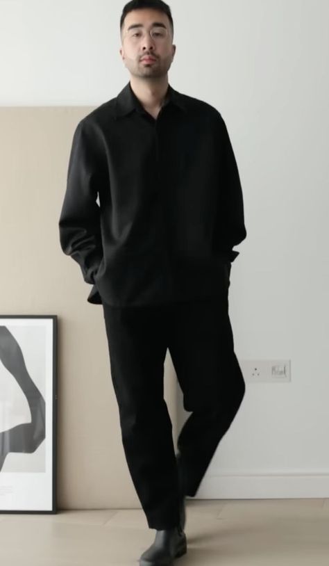 Tim Dessaint Style, Tim Dessaint, Black Minimalist Outfit, Minimalist Outfit Men, Mens Oversized Shirt, Pants With Boots, Minimal Streetwear, Black Outfit Men, Black Minimal