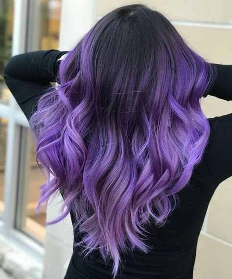 70 Hair, Purple Hair Highlights, Purple Ombre Hair, Dyed Hair Purple, Hair Color Underneath, Cute Hair Colors, Creative Hair Color, Dyed Hair Inspiration, Hair Color Pastel