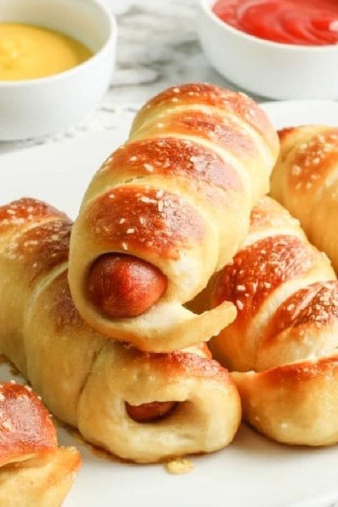 Auntie Annes Copycat Pretzel Recipe, Ree Drummond Pretzel Dogs, Pioneer Woman Pretzel Dogs, Toasty Dogs Recipe, Whistle Dog Recipe, Auntie Anne’s Pretzel Dogs, Aunt Annies Pretzels Copycat, Copycat Auntie Anne Pretzels, Auntie Annes Pretzel Recipe Hot Dogs