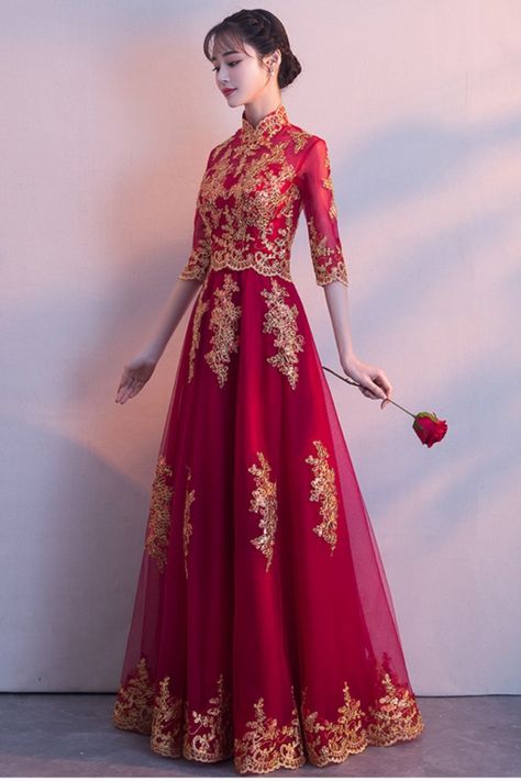 Marriage Clothes, Chinese Wedding Dress Traditional, Chinese Female, Wedding Dress Elegant, Bride Wedding Dress, Chinese Wedding Dress, Traditional Chinese Dress, Evening Party Gowns, Brides Wedding Dress