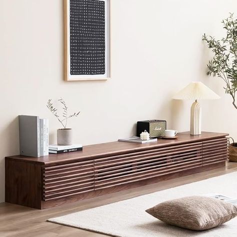 【Ideal Home Decoration】A clean-lined silhouette, the slatted door design give this piece a mid-century feel. With the unique apparence and useful function, this low profile TV stand is the perfect addition to your living room, lounge or recreation area.
#tvstand #console #livingroomfurniture #homedecor @marcallenltd Minimalist Tv Stand, Tv Stand With Drawers, Wood Media Console, Mid Century Modern Tv Stand, Rustic Tv Stand, Wood Tv Cabinet, Tv Stand Cabinet, Solid Wood Tv Stand, Tv Stand With Storage