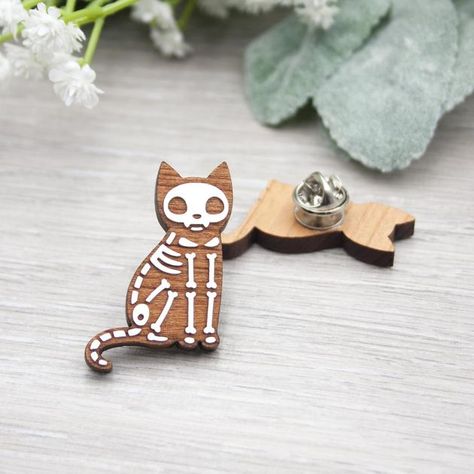 Wooden Pins Brooch, Clothe Styles, Hand Painted Halloween, Wooden Pins, Cat Skeleton, Laser Cut Wood Crafts, Spooky Skeleton, Laser Ideas, Laser Engraved Ideas