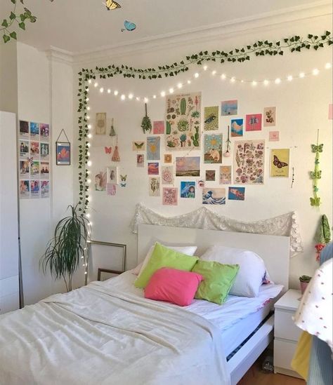 Pastel Room Decor, Dekorasi Kamar Tidur, Indie Room Decor, Pastel Room, Pinterest Room Decor, Preppy Room Decor, Indie Room, Aesthetic Rooms, Room Design Bedroom