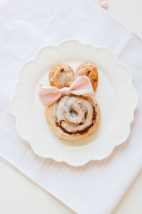 Cinna-Bunnies Cinna Bunnies, Bunny Cinnamon Rolls, Katie Jackson, Bunny Pancakes, Easter Menu, Holiday Inspo, Easter Morning, Spring Party, Easter Brunch