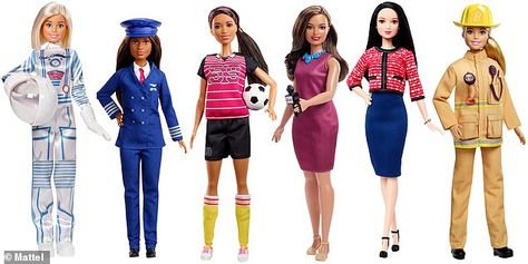 In 2016 Mattel unveiled a new collection of Barbie dolls in three different sizes: tall, c... New Barbie Dolls, Fan Bingbing, Greta Gerwig, Barbie Images, Vogue France, Curve Model, African American Dolls, Disney Dolls, Barbie I