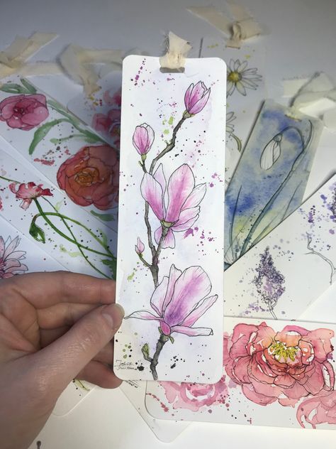 Hand painted watercolor bookmark using high quality artist grade watercolors and cold press paper.  These original paintings are a unique gift for any book lover, reader, and friend for any occasion (birthday, Father's Day, Mother's Day, Valentine's Day, Anniversary, Christmas).  Please choose a selection from the dropdown menu: 📚Single Bookmark  Please indicate your choice of flower in the personalization section. If no specification is made, then you will be surprised with one randomly select Watercolor Flower Bookmark, Watercolor Paintings Bookmarks, Floral Bookmarks, Handmade Bookmarks Diy, Christmas Bookmarks, Watercolor Books, Watercolor Bookmarks, Art & Craft Paint, Flower Bookmark