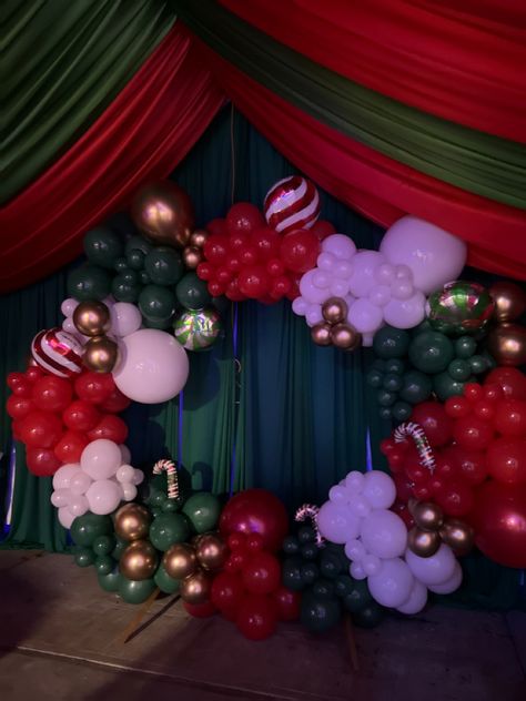 Christmas Arch, Christmas Balloons, Balloon Garland, Balloons, Christmas