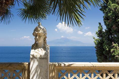 Villa Astor, Greece Villa, Pompeii And Herculaneum, Italian Garden, Italian Villa, Baroque Architecture, France Wedding, Italy Photo, Sorrento