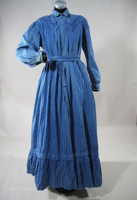 1890s Blue Calico Winter Day Dress With Gingham Apron 1890 Dress, 1890s Dress, Gingham Apron, Calico Dress, 19th Century Clothing, Victorian Times, Gingham Fashion, 1800s Fashion, Victorian Costume