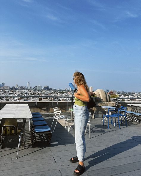 A MUST do in Philly - @buildingbok is an amazing former technical school turned workspace for artists and small businesses plus this insane rooftop bar with the best view. I love a restored building that clings on to all the original character while giving it new life 🤌🏼 things to do in Philadelphia, outfit inspo, 2000s style, summer style, late summer outfits Philadelphia Outfit, Outfit Inspo 2000s, Things To Do In Philadelphia, Late Summer Outfits, Technical Schools, 2000s Style, Best View, The Originals Characters, Original Character