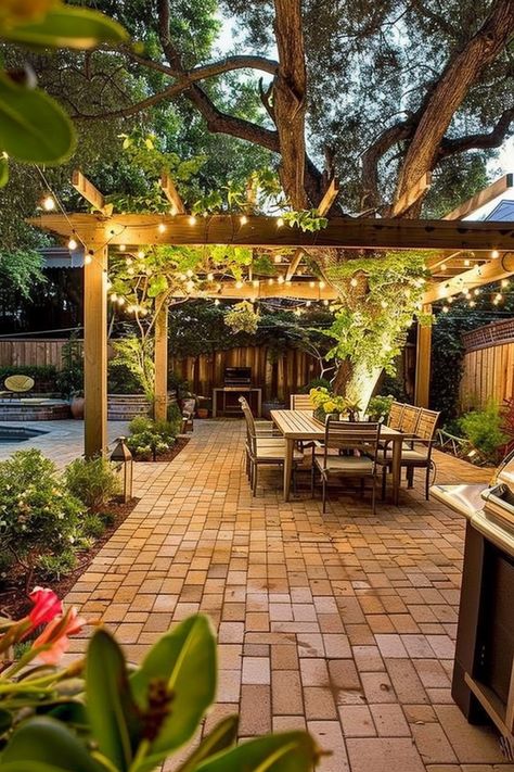 Backyard Patio Ideas: Perfect Outdoor Living - Quiet Minimal Nice Patio Ideas Backyards, Big Backyard Design, Big Patio Ideas, Big Backyard Ideas, Homes Design Ideas, Backyard Patio Ideas, Outdoor Living Deck, Courtyard Ideas, Outdoor Gathering Space