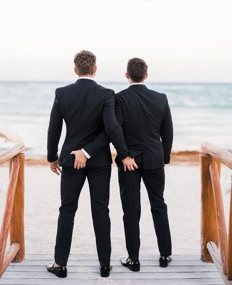 Gay Wedding Photos, Jonathan Bennett, Couples Things To Do, Funny Wedding Pictures, Lovers Pics, Gay Aesthetic, Men Kissing, Happy Birthday To My, Gay Wedding