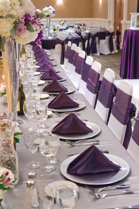 Plum Wedding Decorations, Plum Wedding Colors, Reception Background, Purple Decorations, Wedding Reception Head Table, Wedding Reception Rooms, Purple Wedding Reception, Reception Head Table, Lila Party