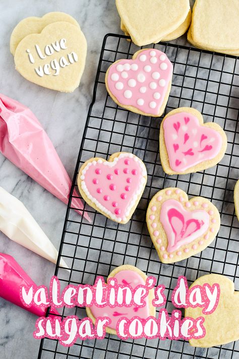 Vegan Sugar Cookies - ilovevegan.com Cookies Royal Icing Decorating Ideas, Icing Decorating Ideas, Valentine Day Cookies, Coconut Oil Cookies, Oil Cookies, Vegan Royal Icing, Vegan Gingerbread Cookies, Vegan Sugar Cookies, Best Sugar Cookie