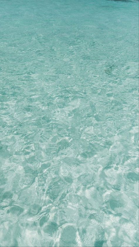 Waves Iphone Wallpaper, Blue Water Wallpaper, Wallpapers Blue, Minimalist Wallpaper Phone, Water Wallpaper, Summer Wallpapers, Ocean Backgrounds, Cute Summer Wallpapers, Dream Painting