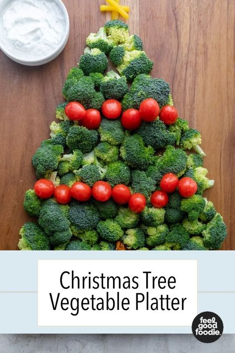 Tree Veggie Platter, Christmas Vegetable Tray, Vegetable Tray Ideas, Thanksgiving Veggie Tray, Creative Christmas Treats, Christmas Vegetable, Christmas Veggie Tray, Make Ahead Christmas Appetizers, Christmas Vegetables