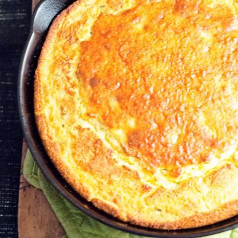 Sour Cream and Onion Cornbread - Lana's Cooking Onion Cornbread, Sour Cream Cornbread, Corn Pudding Casserole, Creamed Corn Cornbread, Homemade Cream Corn, Cornbread With Corn, Corn Muffin, Corn Side Dish, Jiffy Cornbread Mix