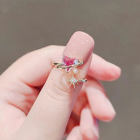 Pretty Rings Simple, Diamond Birthstone Ring, Pink Heart Rings, Aesthetic Ring, Pink Zircon, Ring Case, Female Jewelry, Ring Female, Gold Heart Ring