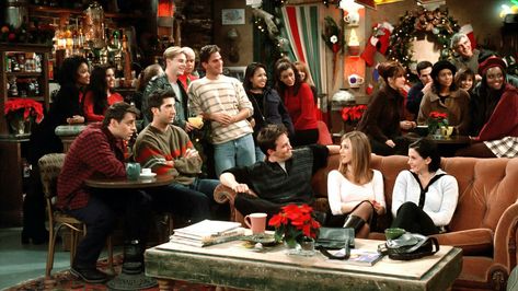 Friends Christmas Episode, Christmas Episodes, Friends Scenes, Smelly Cat, Friends Episodes, Friends Moments, Christmas Feeling, Christmas Photoshoot, Friends Show