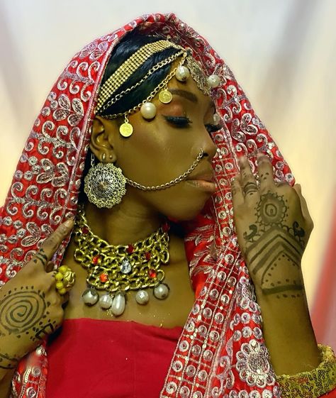 Give me an Indian name 🇮🇳🇮🇳🇳🇬🇳🇬 Have you watched my last reel? #art #instalive #photography #photooftheday #indianwedding #indian #indianname #makeup #makeupindia #nigeria #famous Indian Name, Make Up India, Indian Names, Insta Live, Indian Makeup, Asian Eye Makeup, Indian Bridal Makeup, Indian Wedding Dress, Makeup Trends