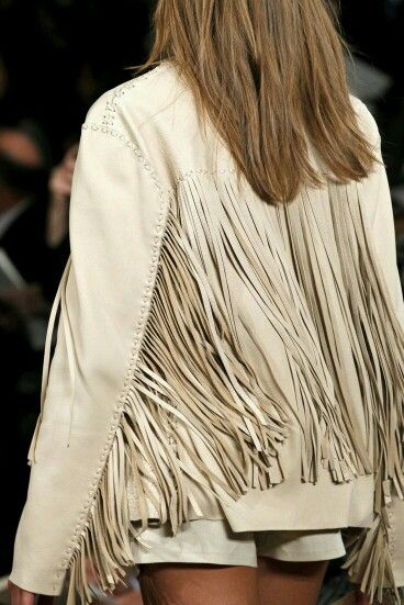 White Fringe Jacket, Looks Country, Fringe Fashion, White Fringe, About A Girl, Fringe Jacket, Hippie Style, Look Chic, Western Wear