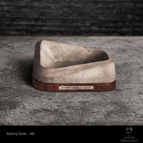 Luxury Ashtray, Cement Ashtray, Concrete Ashtray, Handmade Ashtray, Decoration Beton, Cement Design, Wood And Concrete, Tafel Decor, Concrete Products