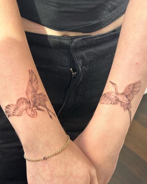 cranes to adorn georgie! 𓅥 thanks for the trust with ur first tattoos! Crane Wife Tattoo, Crane Tattoo Arm, Sandhill Crane Tattoo, Crane Bird Tattoo, Cranes Tattoo, Body Doodles, Crane Flying, Crane Drawing, First Tattoos