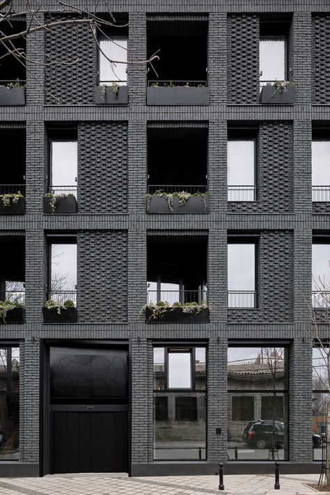 Gallery of Mia Dorcol Apartments / Zabriskie Studio - 3 Brick Detail, Facade Architecture Design, Contemporary Building, Black Brick, Brick Architecture, Brick Facade, Commercial Architecture, Building Facade, Brick Building