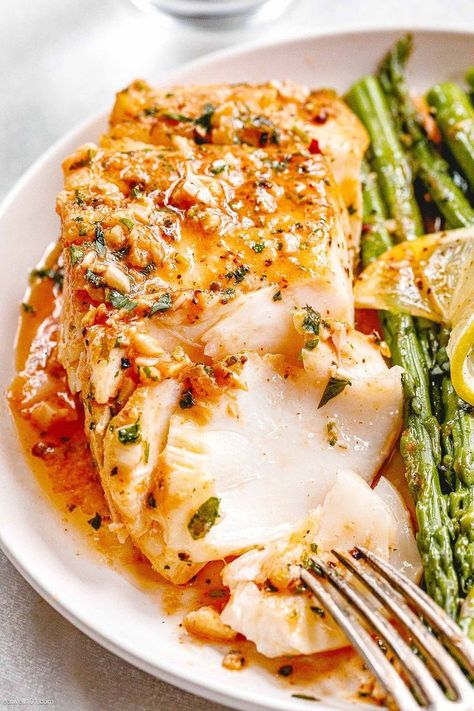 Garlic Butter Cod with Lemon Asparagus Cod Dinner Ideas, Winter Fish Recipes, Cod And Asparagus, Garlic Butter Cod, Skillet Asparagus, Cod Dinner, Butter Cod, Nutritious Dinner, Lemon Asparagus