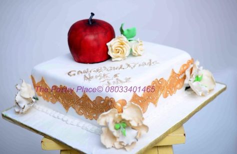 sculpted apple topper - Cake by thepastryplace Introduction Cakes In Nigeria, Topper Cake, Cake Toppings, Cake Toppers, Birthday Cake, Cake, Birthday