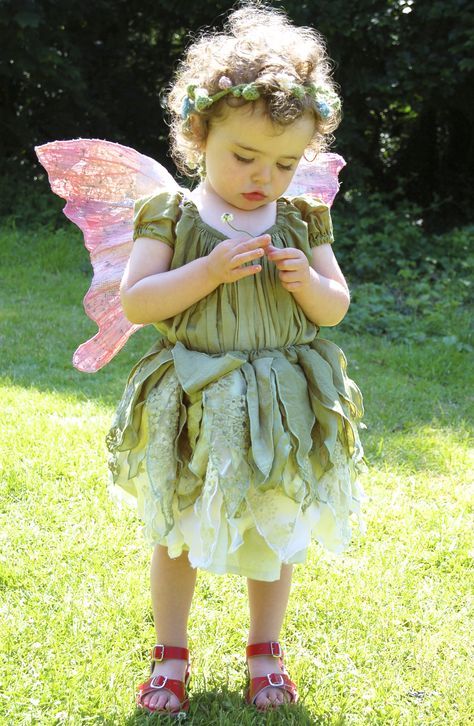 Toddler Fairy Costume, Baby Fairy Costume, Tinkerbell Shoes, Woodland Fairy Costume, Pirates Theme, Bell Costume, Bell Shoes, Tinkerbell Costume, Costume Carnaval