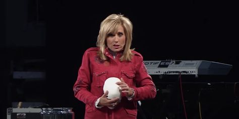 Beth Moore unleashes on "Unvaccinated Christians" Beth Moore Hair, Beth Moore Bible Study, Beth Robertson Fiddes, Beth Moore, Bible Women