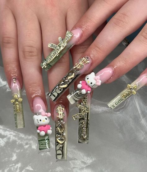 this money set😍😍😍 . . . . . . . #moneynails #greennails #xx/nails #2x/nails #goldnails #hellokitty #hellokittynails #cutenails #nails #nailsnailsnails #nailinspo #hesperia #victorvillenails #hesperianails #nailtech #hd #ie #nailtechnearme Money Inspired Nails, Junk Nails Hello Kitty, Short Money Nails, Money Acrylic Nail Design, Money Nail Set, Money Set Nails, Money Nails Acrylic, Nails Money, Money Nails Designs