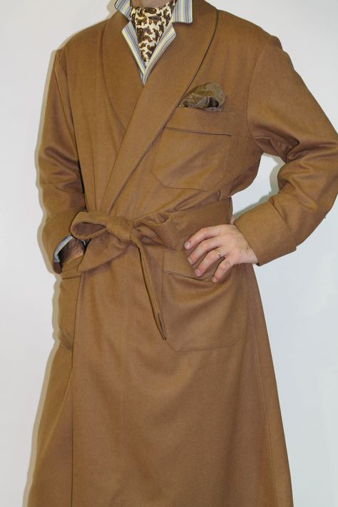 CLASSIC DRESSING GOWN FOR MAN IN 100% CASHMERE WITH PIPING AND BEMBERG LINING Classic Dressing, Mens Dressing Gown, Mens Fashion Suits, Dressing Gown, Classic Dress, Home Interior, Piping, Gowns Dresses, Camel