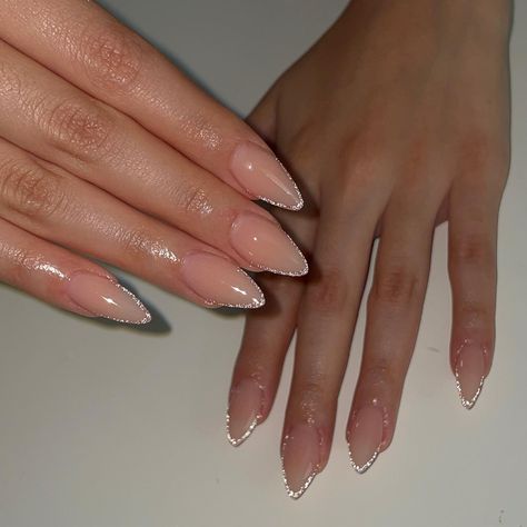 44 Cute Almond Nails Inspo To Feel Like a Princess – GlamGoss Colored Chrome Nails Designs, Wedding Jelly Nails, Wedding Nails Non Traditional, Chrome Nails Diamonds, Pink Nail With Pink French Tip, Nail Shine Design, Champagne Wedding Nails For Bride, Pink And Champagne Nails, Pointed Almond Acrylic Nails