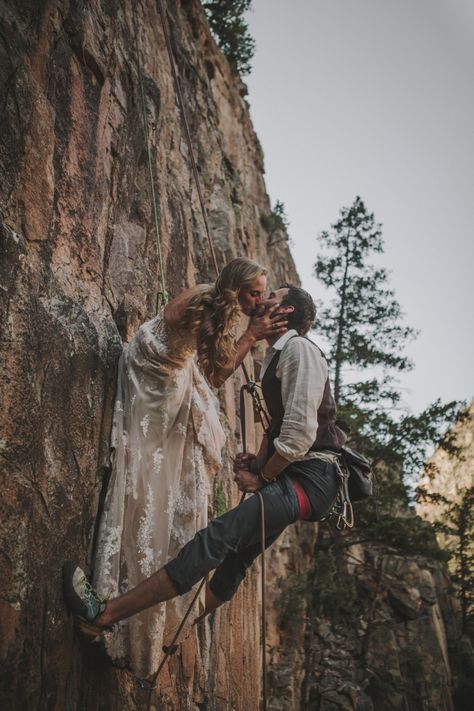 Daring Post-Wedding Rock Climbing Adventure in Redstone, CO | Christen & Nick Redstone Colorado, Rock Climbing Wedding, Climbing Wedding, Rock Climbing Photography, Rock Climbing Outfit, Climbing Outfits, Engagement Hairstyles, Rock Climbers, Wedding Session