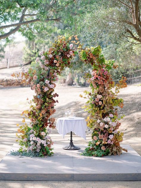 Fall flower arch in red, pink, orange in Rancho Santa Fe - Jacqueline Benét Photography Arch Designs, Turkey Leftovers, Modern Wedding Ceremony, Santa Fe Wedding, Instagram Friends, Wedding Ceremony Flowers, Ceremony Inspiration, Ceremony Flowers, Fall Wedding Colors