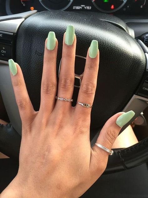 11 Popular Summer Nail Colors for 2020 - An Unblurred Lady Stars Nails, Mint Green Nails, Mint Nails, Green Nail, Simple Acrylic Nails, Nail Swag, Summer Acrylic Nails, Easter Nails, Minimalist Nails