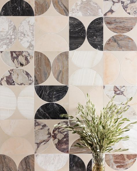 26 • Instagram Arabescato Orobico, Room Floor Tiles, Marble Mosaic Floor, Mosaic Marble, Calacatta Viola, Green Velvet Fabric, Artistic Tile, Materials And Textures, Commercial Interior Design