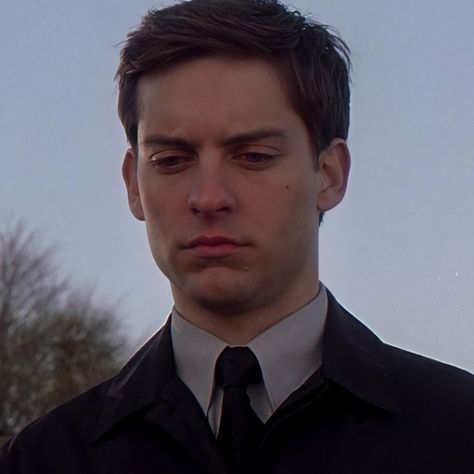 Spider Man 2002, Peter Parker Icon, Tobey Maguire, Icon Pfp, Peter Parker, Spiderman, Trees