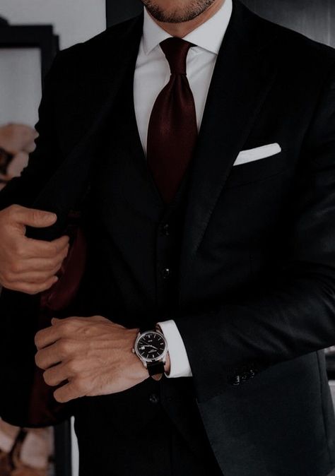 Gentleman Aesthetic, Dark Men, Fashion Suits For Men, Mens Fashion Classy, Aesthetic Guys, Business Suit, Gentleman Style, Casual Style Outfits, Business Man