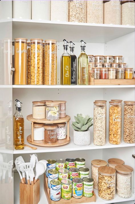 Pantry Space, Kitchen Decor Collections, Small Pantry Organization, Kitchen Countertop Decor, Pantry Organisation, Desain Pantry, Organized Pantry, Pantry Organizers, House Organisation