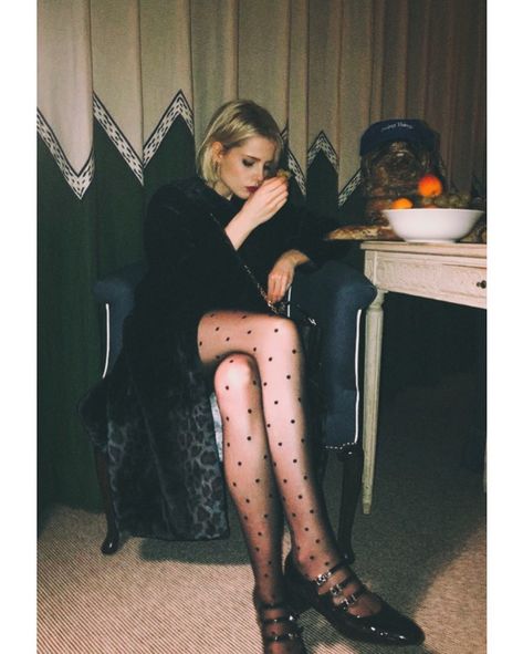 Polka Dot Tights Outfit, 60s Goth, Polka Dot Tights, Lucy Boynton, Soft Gamine, Estilo Preppy, Patterned Tights, Tights Outfit, Style Crush